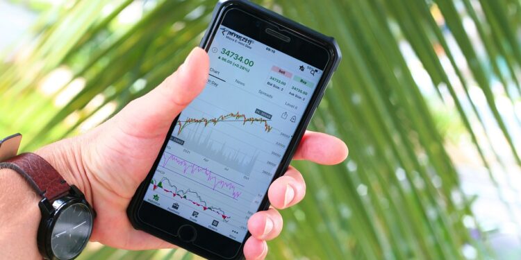 Akcie vs. ETF: Ktorá investícia je pre vás vhodnejšia?